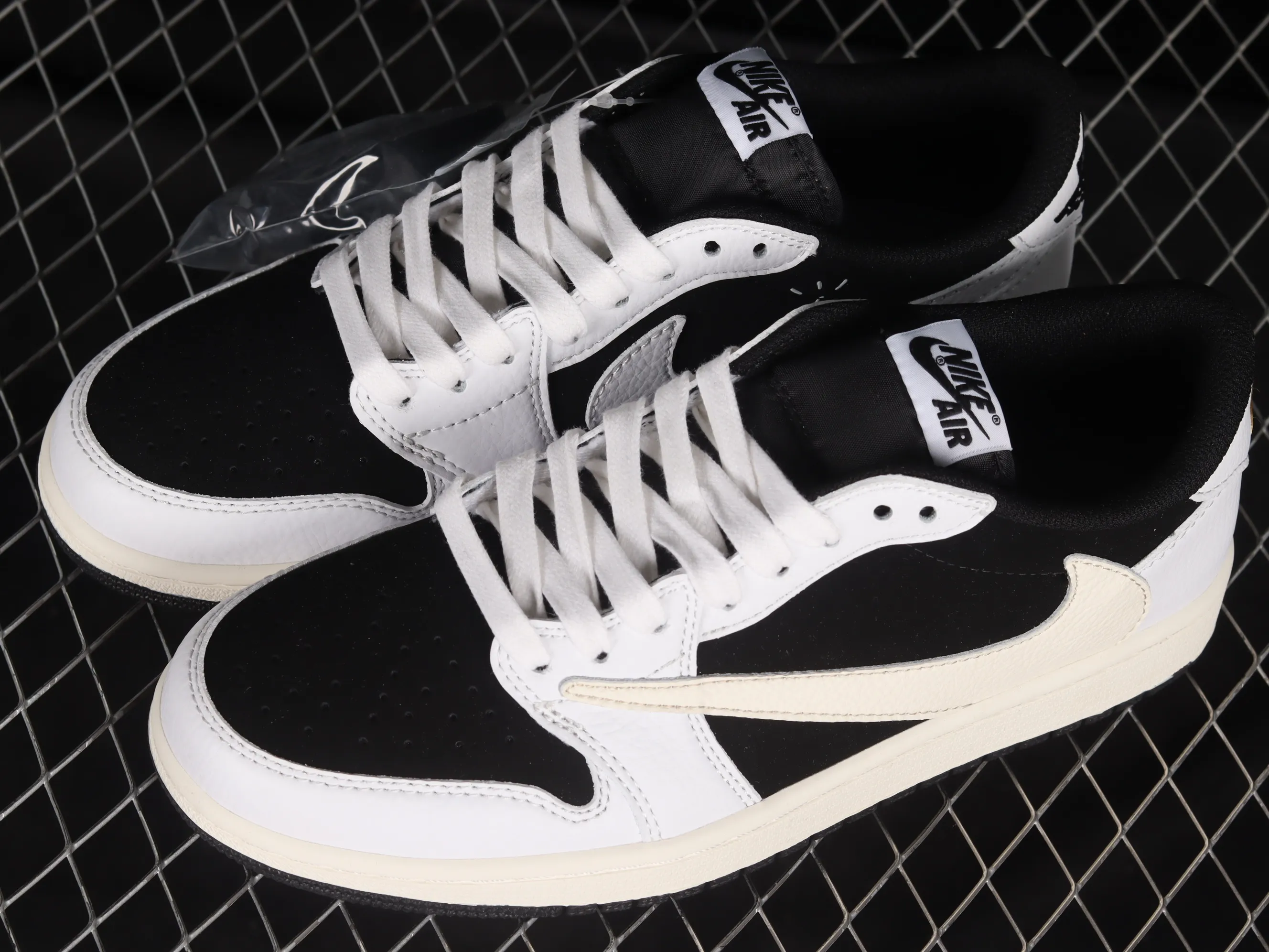 All Categories Air Jordan Jordan Series Basketball Shoes Air Jordan 1 Low Travis Scott x Air Jordan 1 Low AJ1 Joe 1 Overhook Low Basketball Shoes DM7866-180